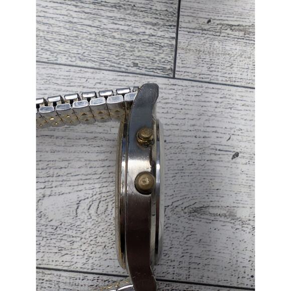 Armitron Instalite Watch Men 37mm Silver Gold Two Tone Stretch Band New Battery - Picture 6 of 6